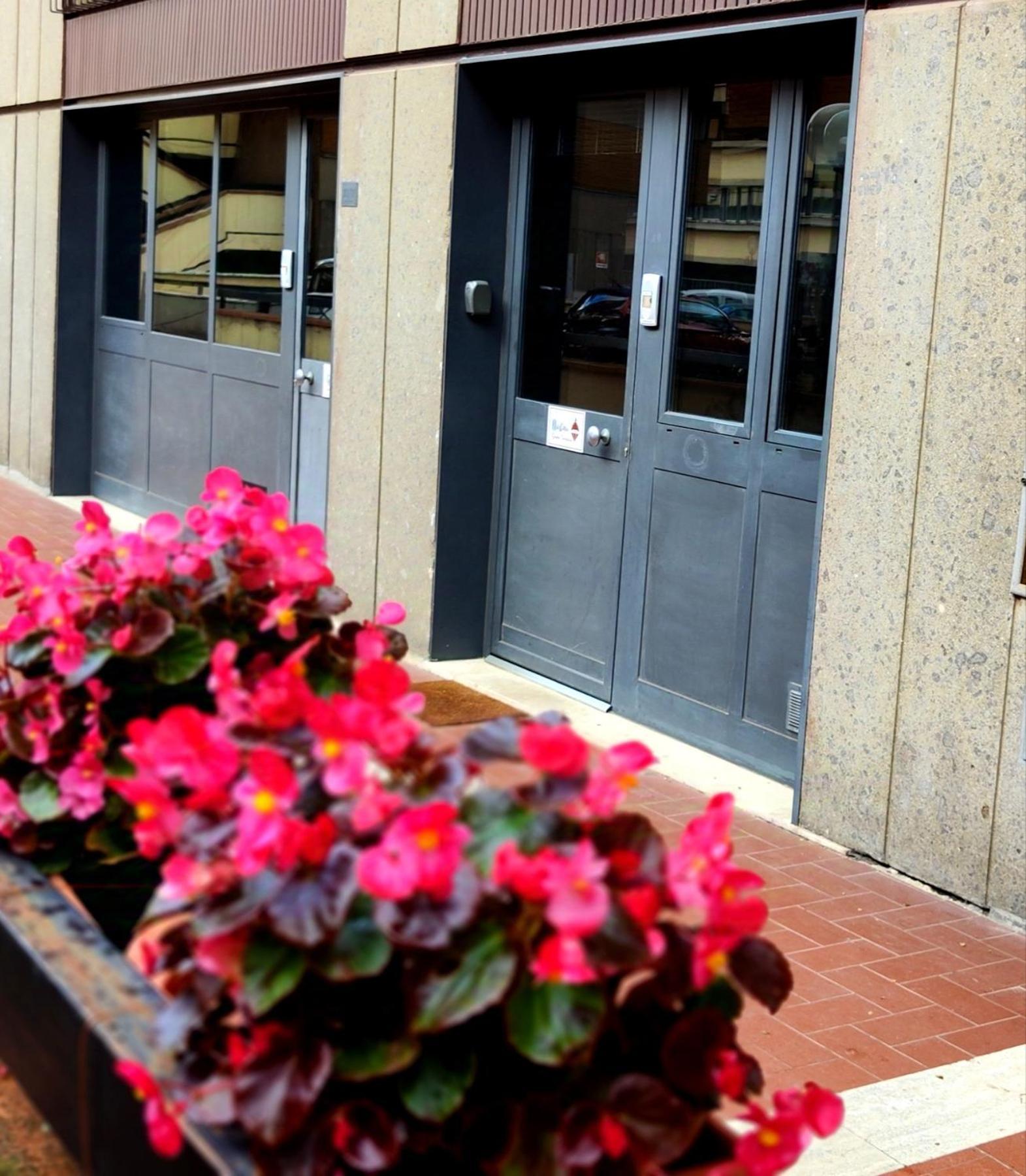 Gemme Fiorentine Apartments In Front Of The Train Station 5 Minutes From The Centre Free Parking Florence Luaran gambar